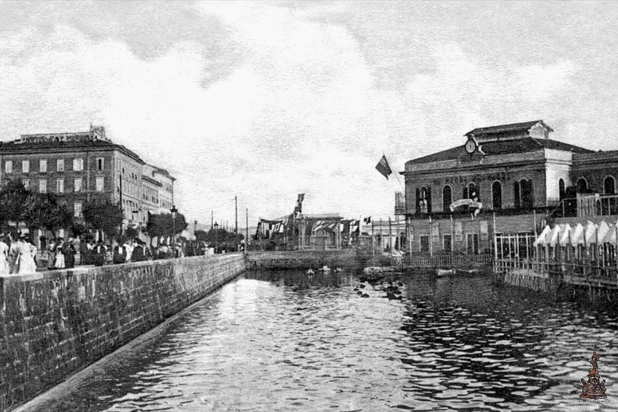Bagni Pancaldi e passeggiata lungomare - 1901