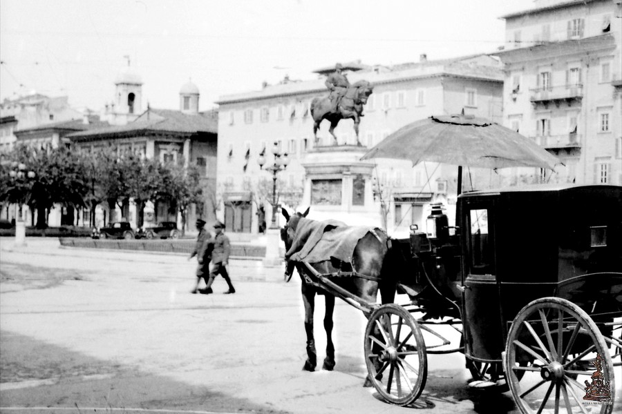 Piazza Vittorio Emanuele - 1935