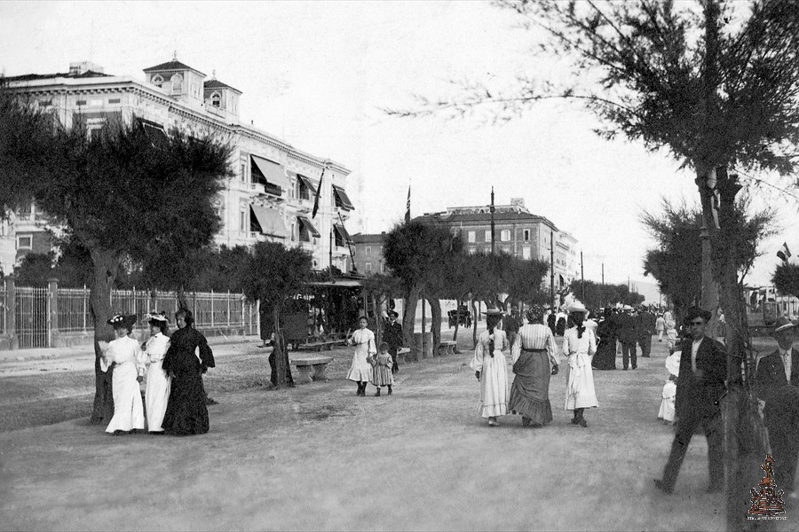 Viale Regina Margherita - Hotel Palazzo - 1900