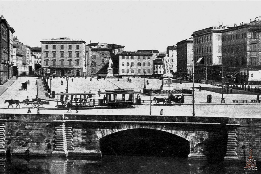 Piazza Carlo Alberto e il Voltone - 1898