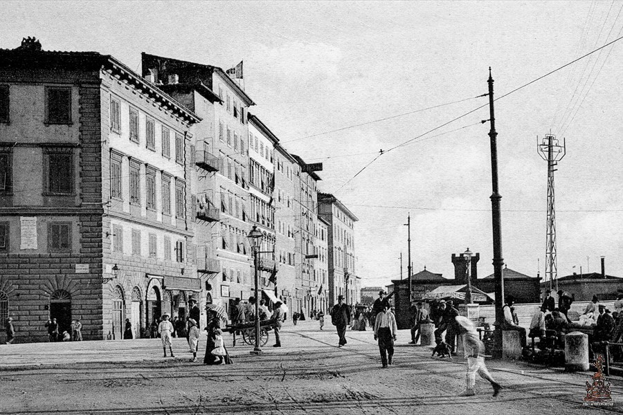 Piazza Micheli e scali Cialdini - 1905