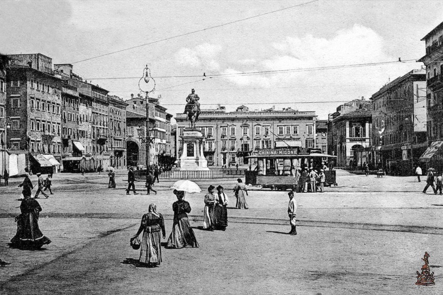 Piazza Vittorio Emanuele - 1902